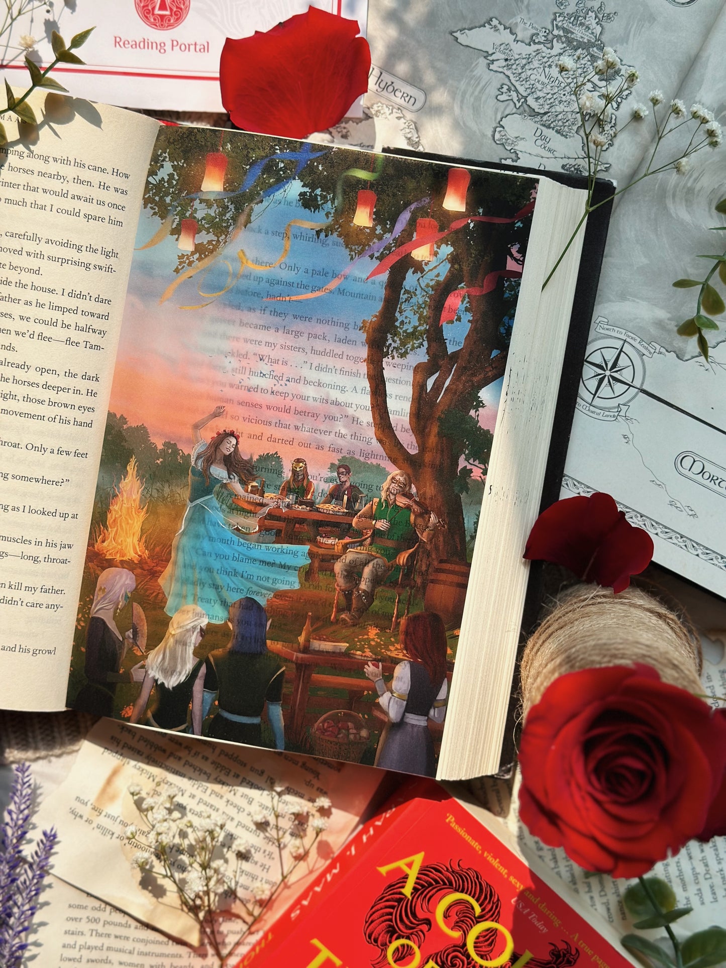 A Court of Thorns and Roses Page Overlays™