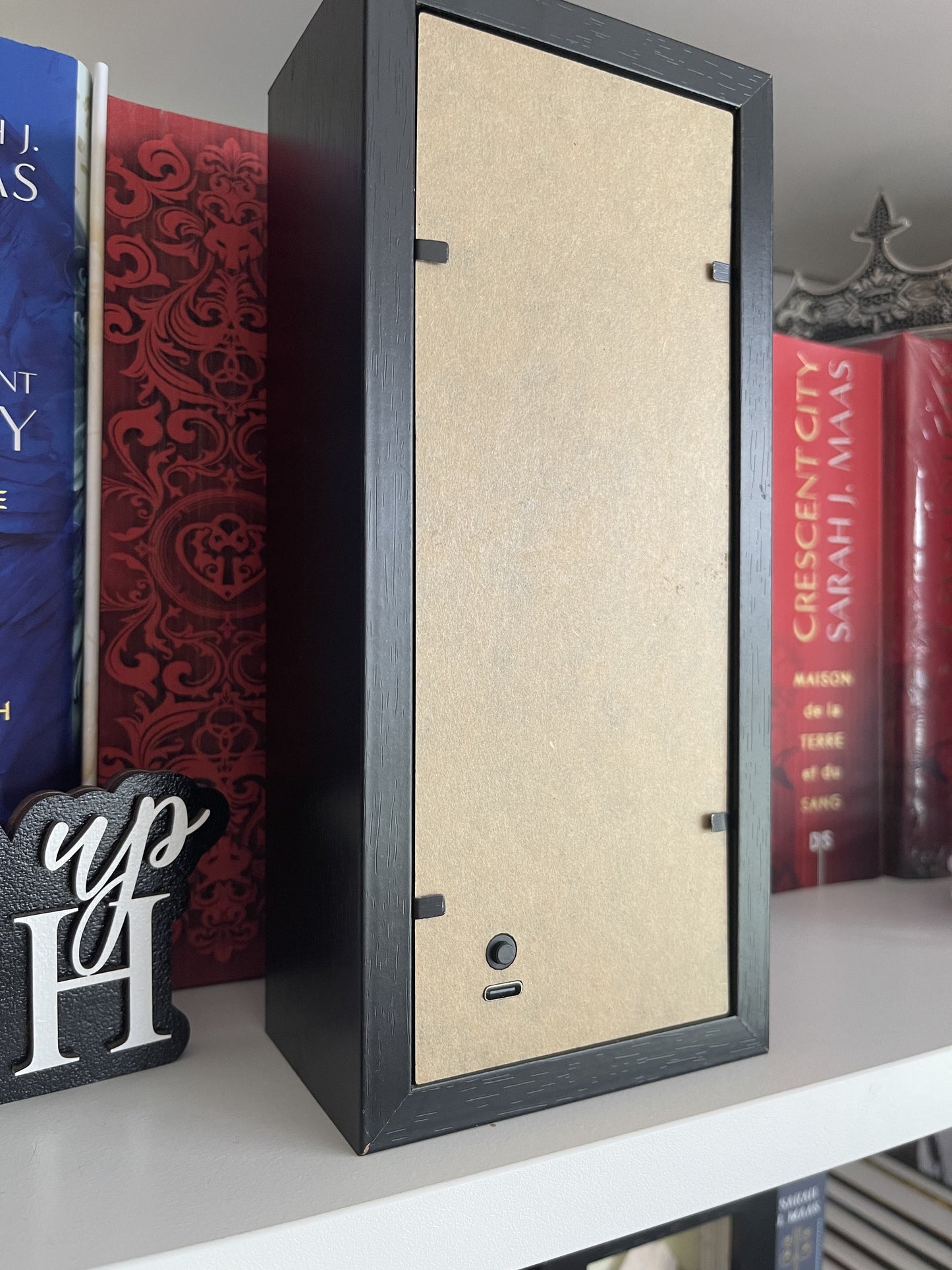 A Court of Thorns and Roses Light Box
